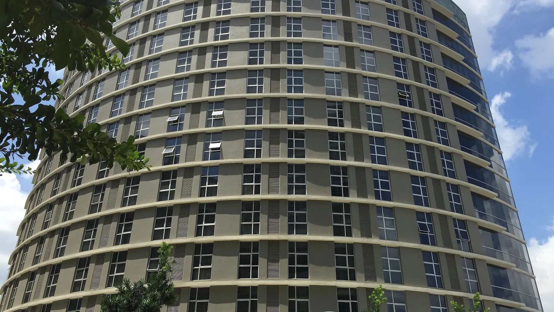 Bluesky Serviced Apartment Airport Plaza Ho Chi Minh City