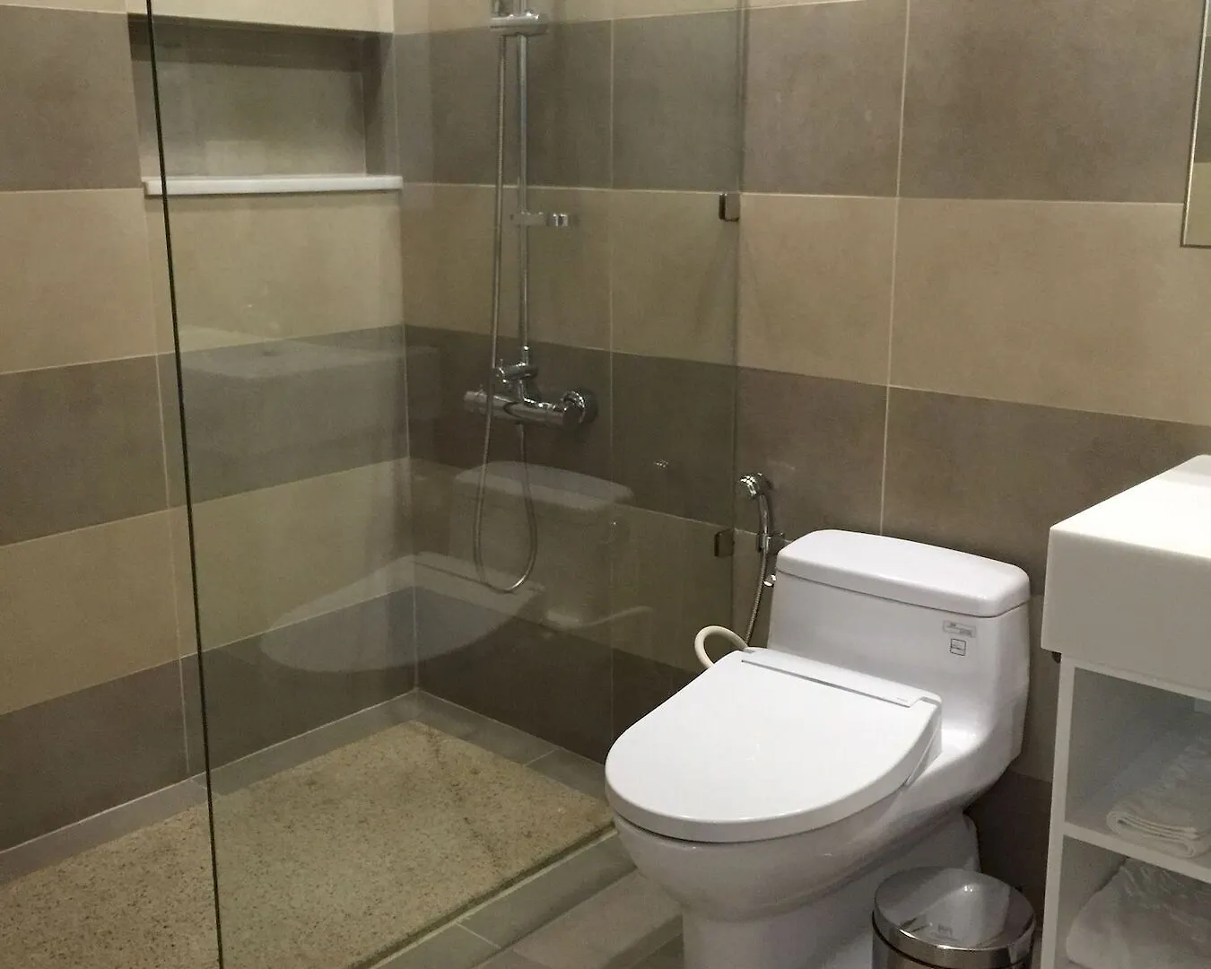 Bluesky Serviced Apartment Airport Plaza Ho Chi Minh City